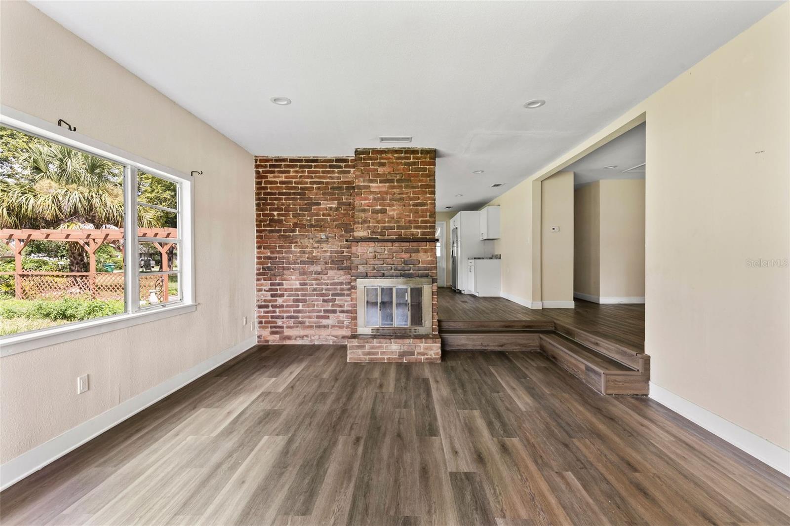 Image 3 of 42 For 660 6th Street