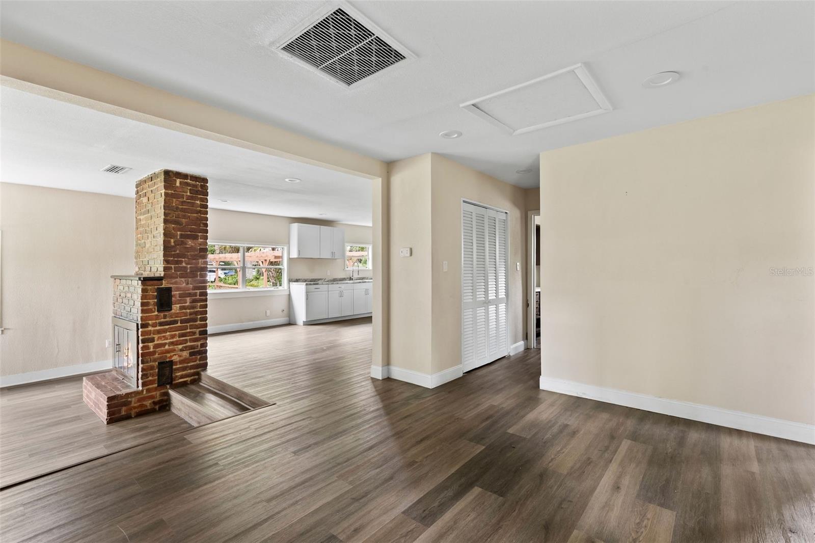 Image 5 of 42 For 660 6th Street