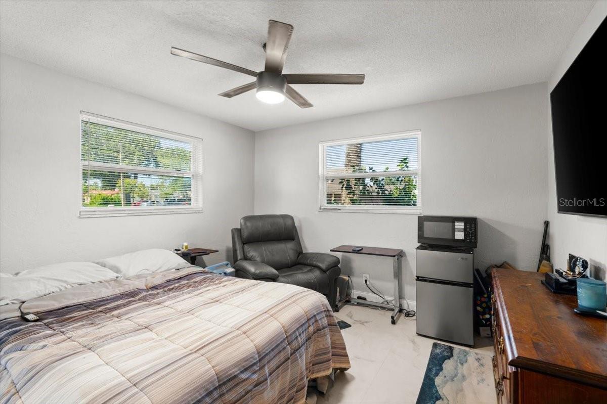 Image 20 of 41 For 1436 Mardrake Road