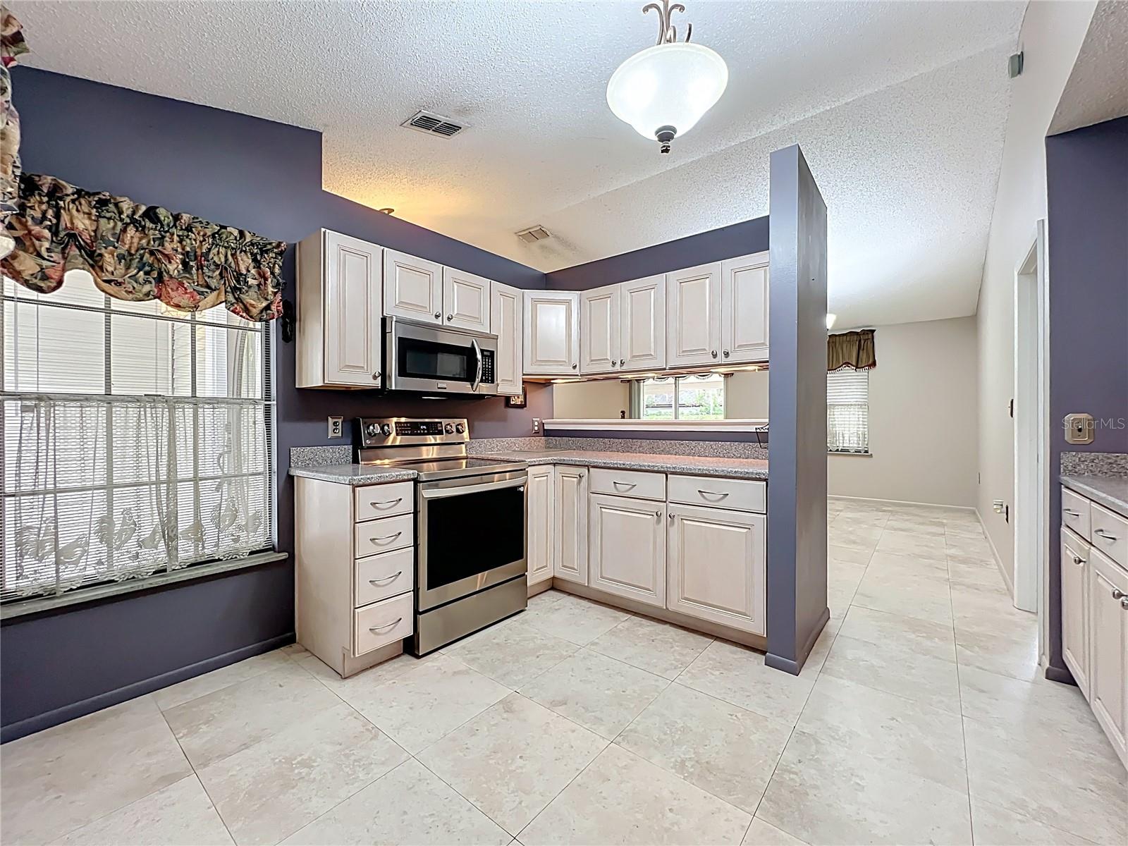 Image 19 of 50 For 956 Penfield Cove