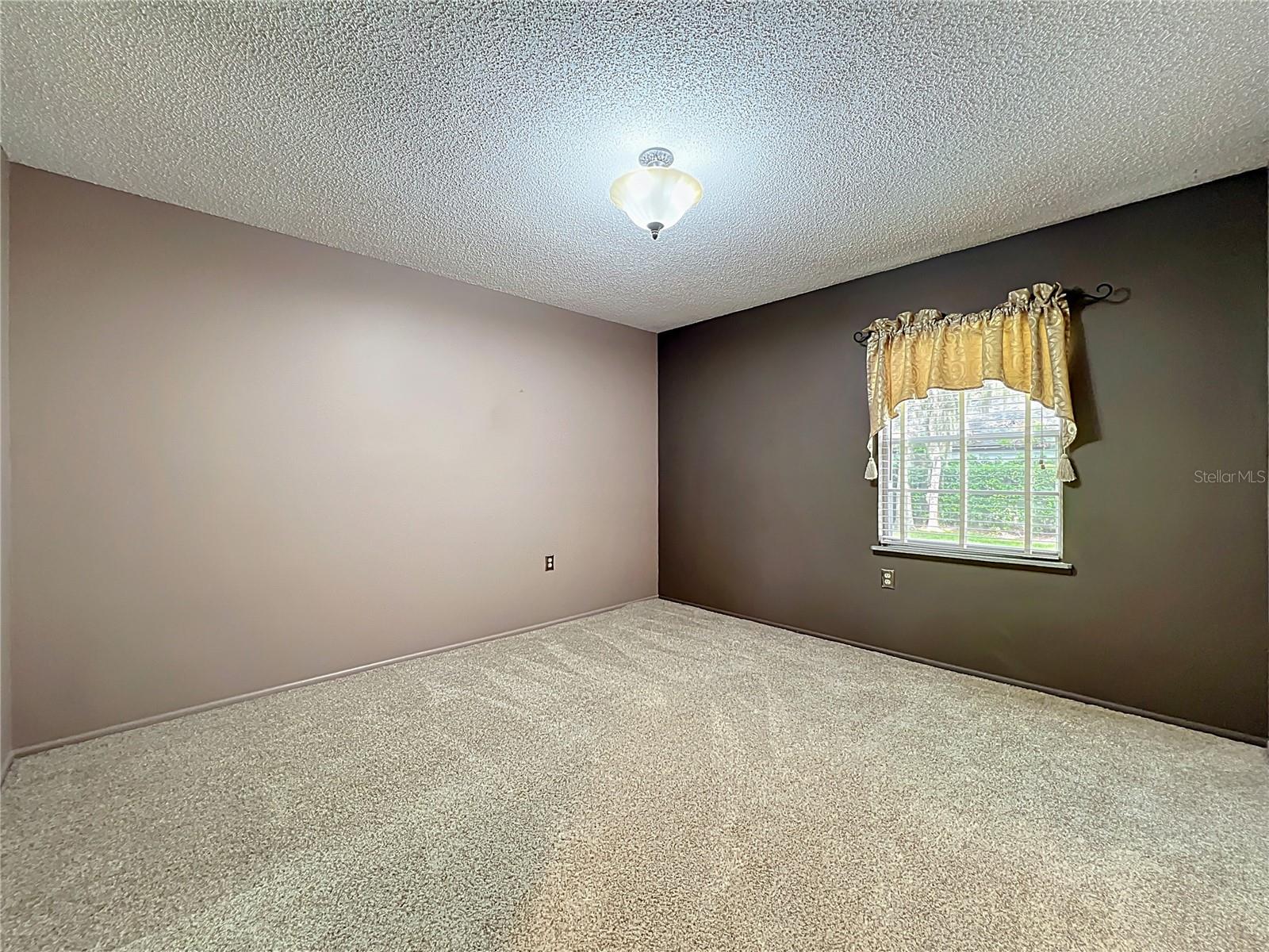 Image 30 of 50 For 956 Penfield Cove