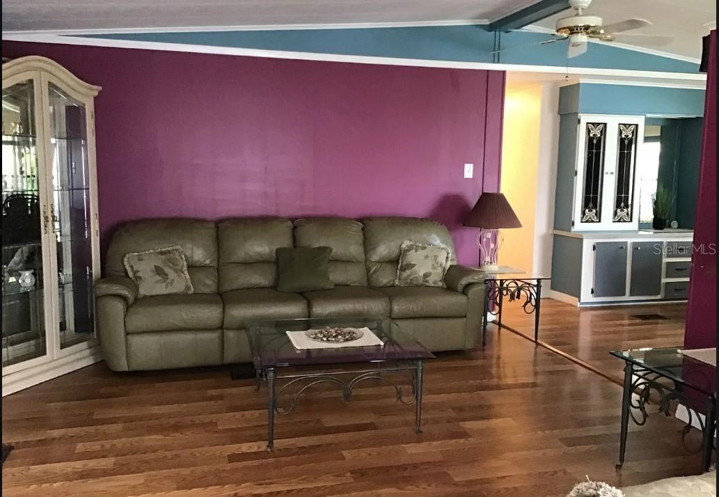 Image 5 of 19 For 340 Windsor Drive