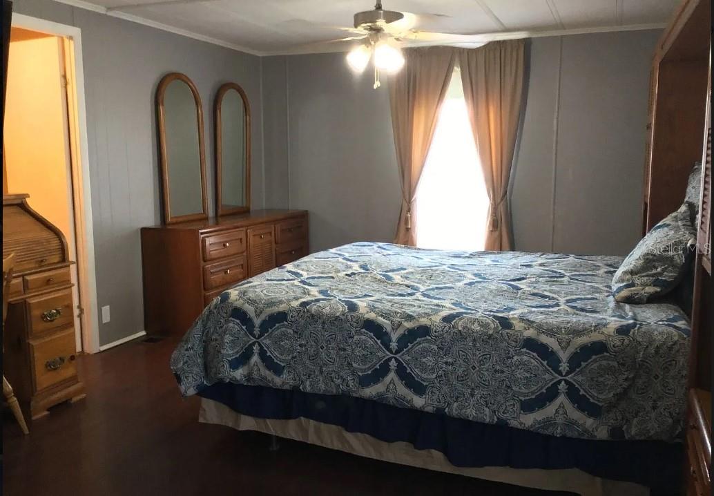 Image 8 of 19 For 340 Windsor Drive