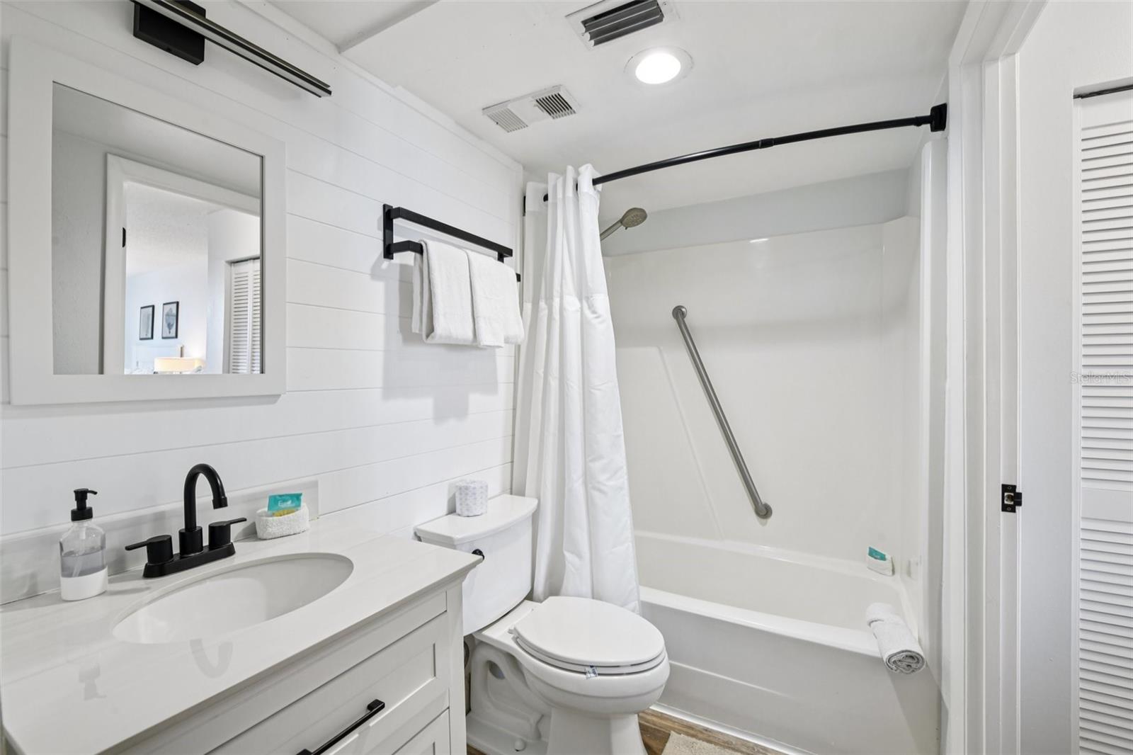 Image 15 of 21 For 3405 Atlantic Avenue 802
