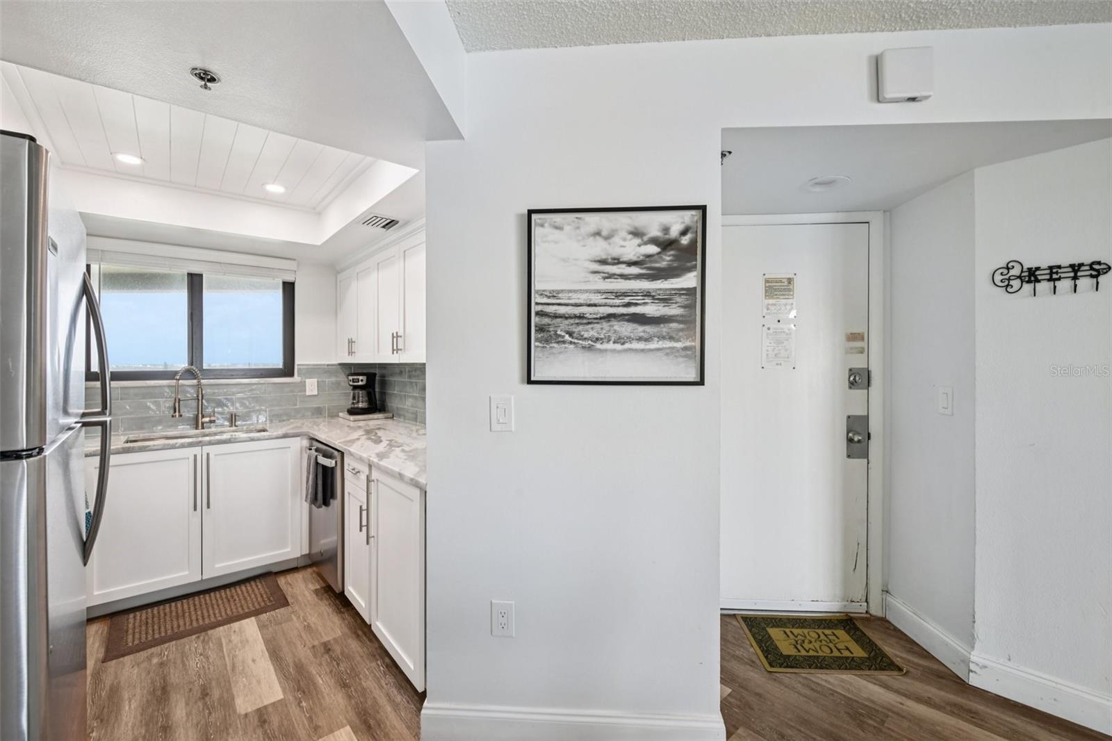 Image 9 of 21 For 3405 Atlantic Avenue 802