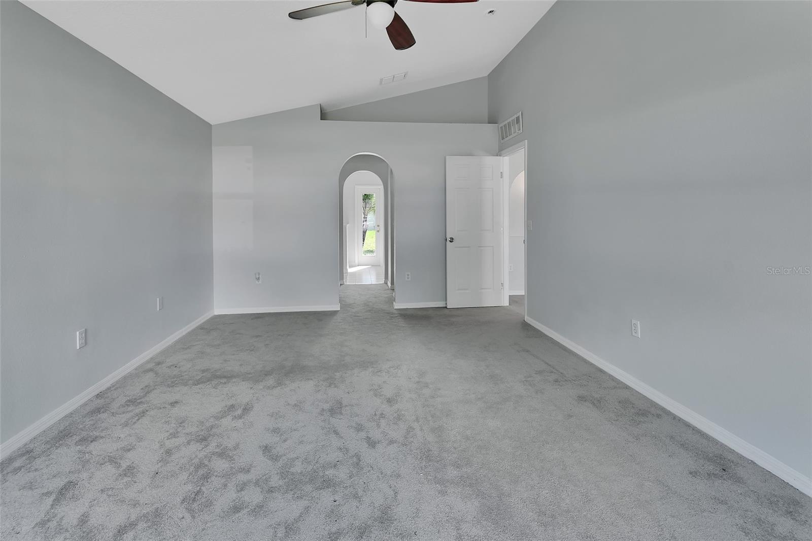 Image 18 of 38 For 1632 Lansfield Avenue