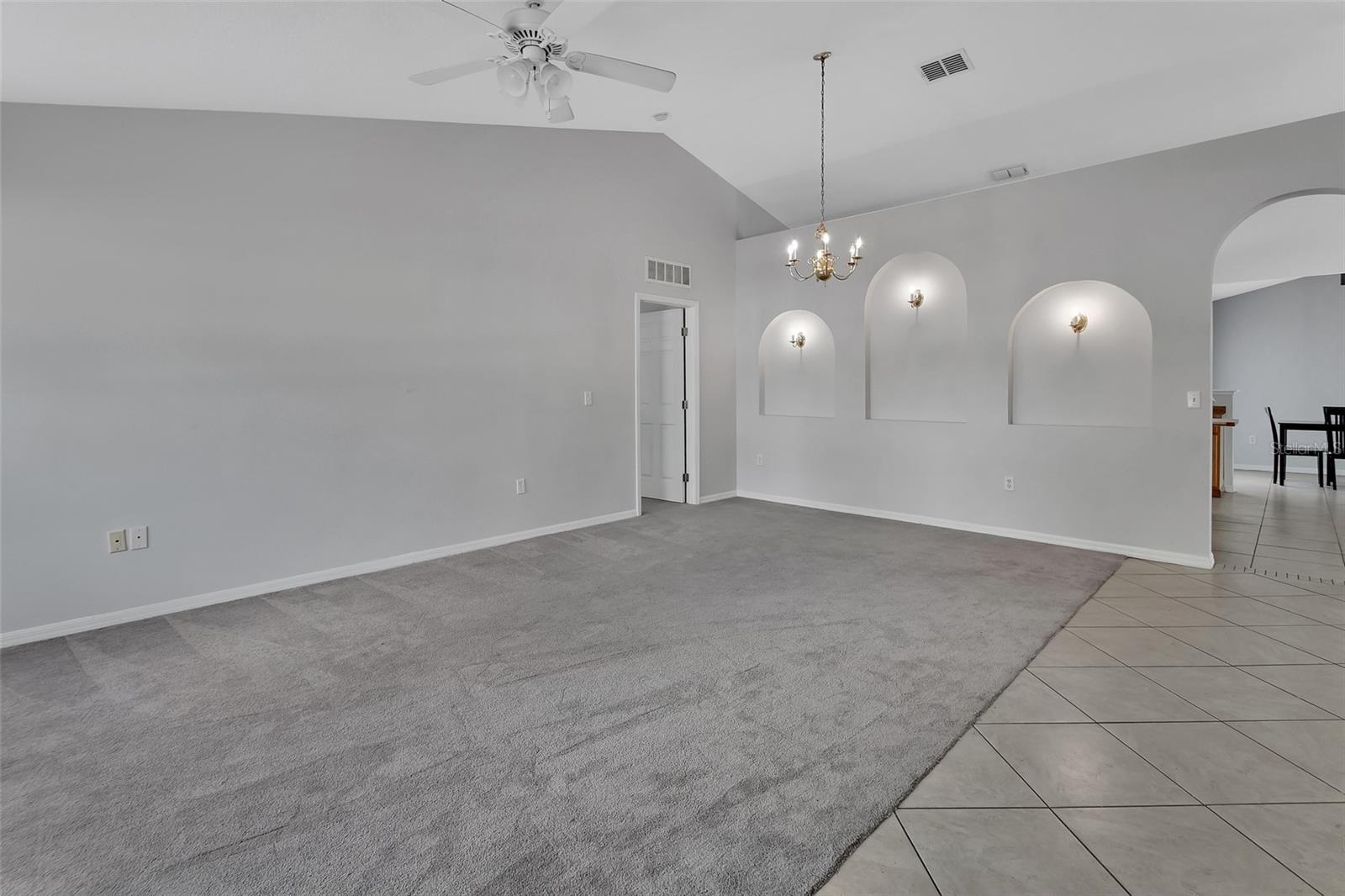 Image 5 of 38 For 1632 Lansfield Avenue