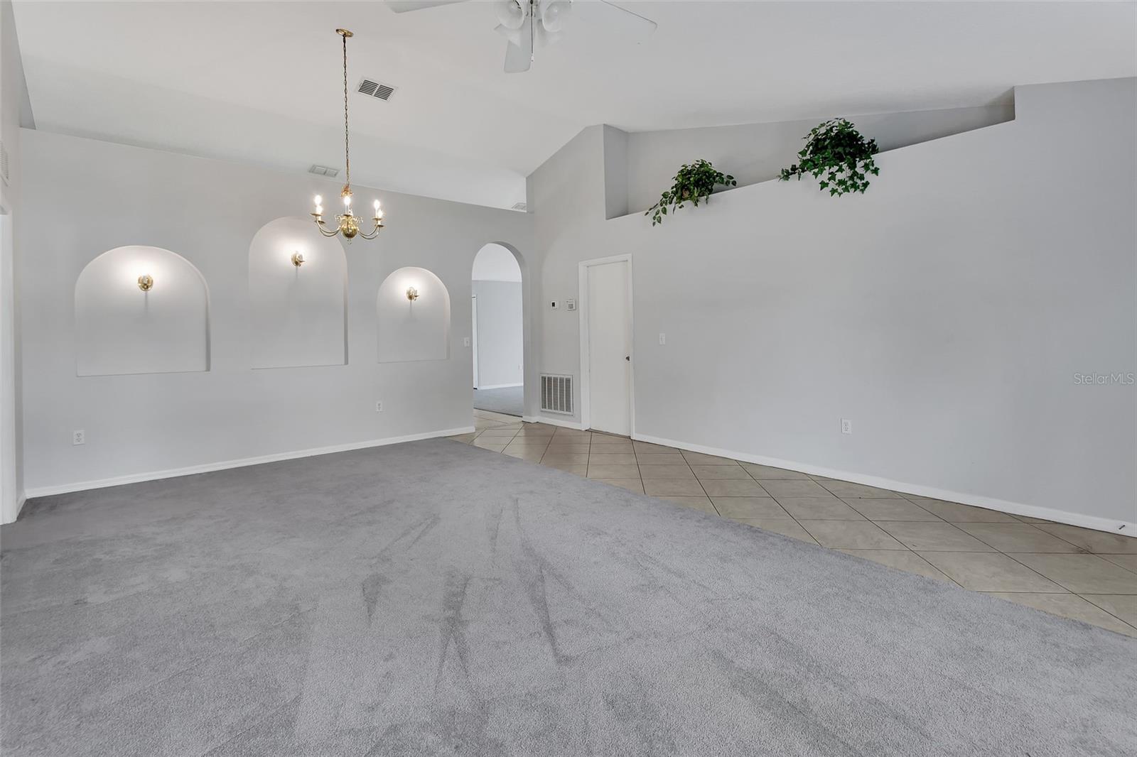 Image 6 of 38 For 1632 Lansfield Avenue