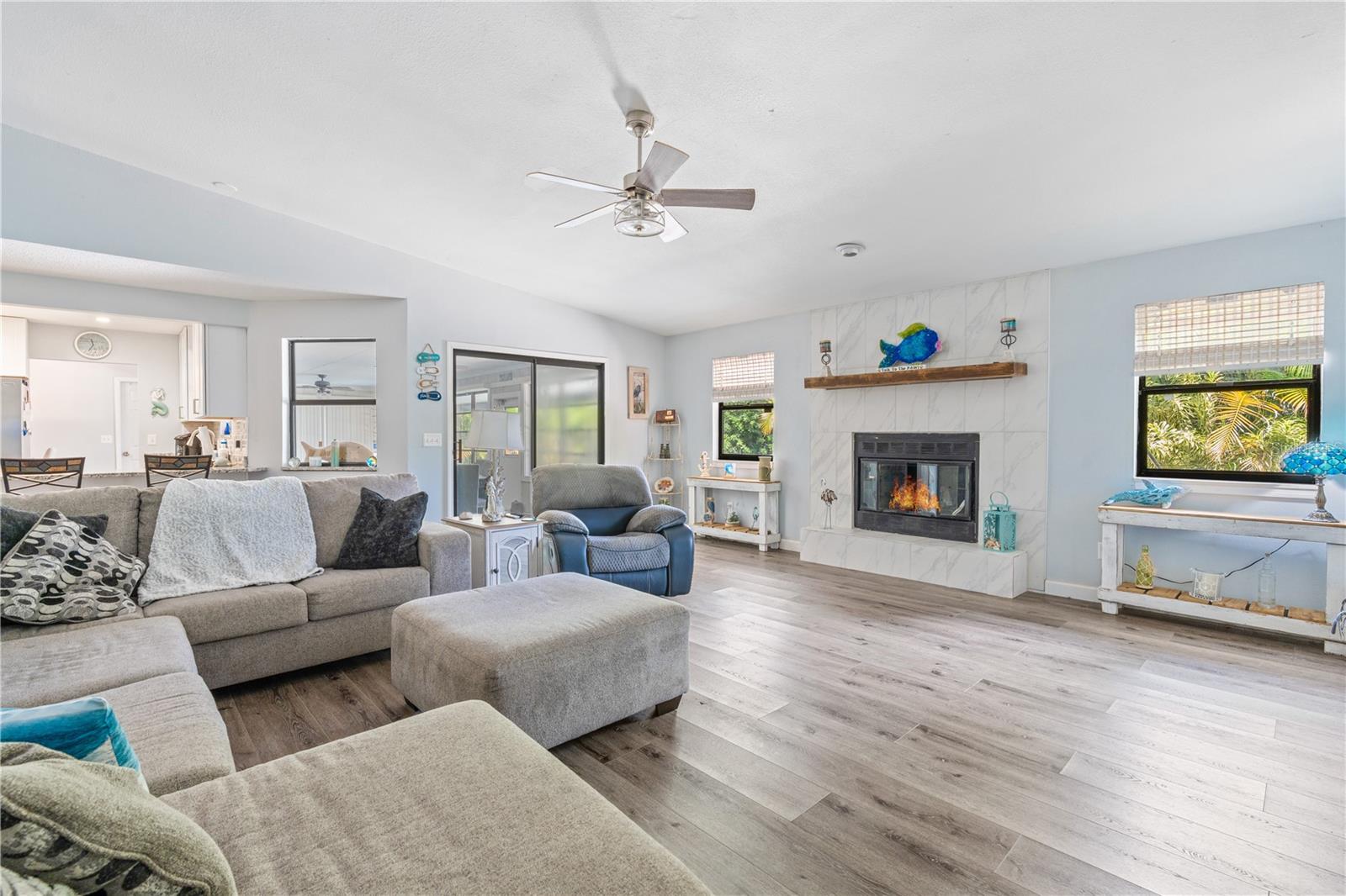 Image 13 of 32 For 1219 Wayne Avenue