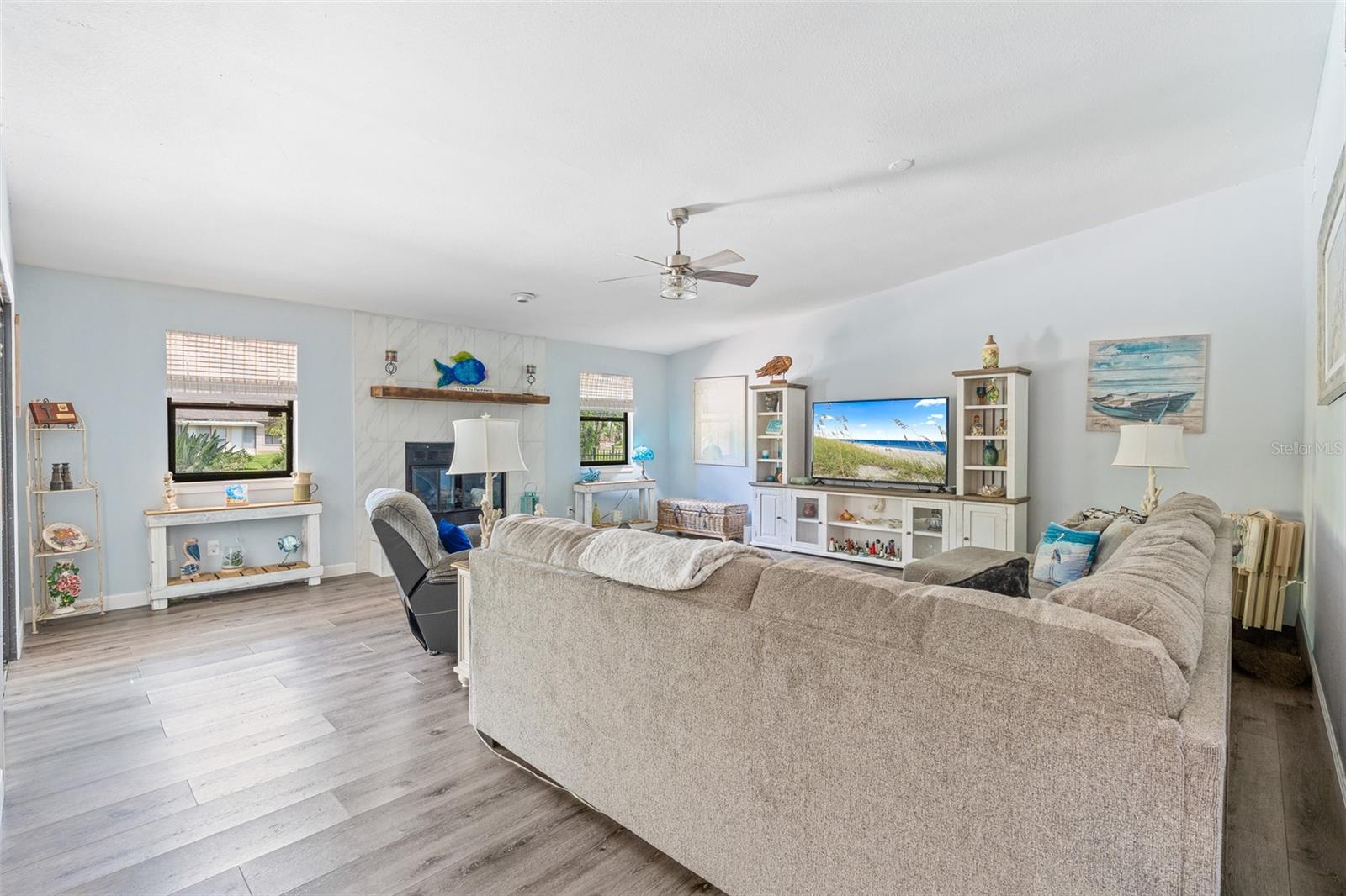 Image 14 of 32 For 1219 Wayne Avenue