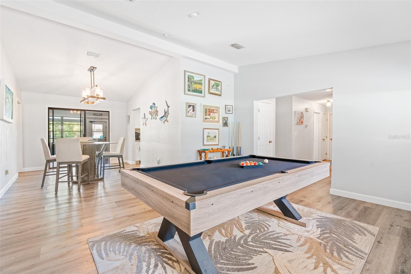 Image 8 of 32 For 1219 Wayne Avenue