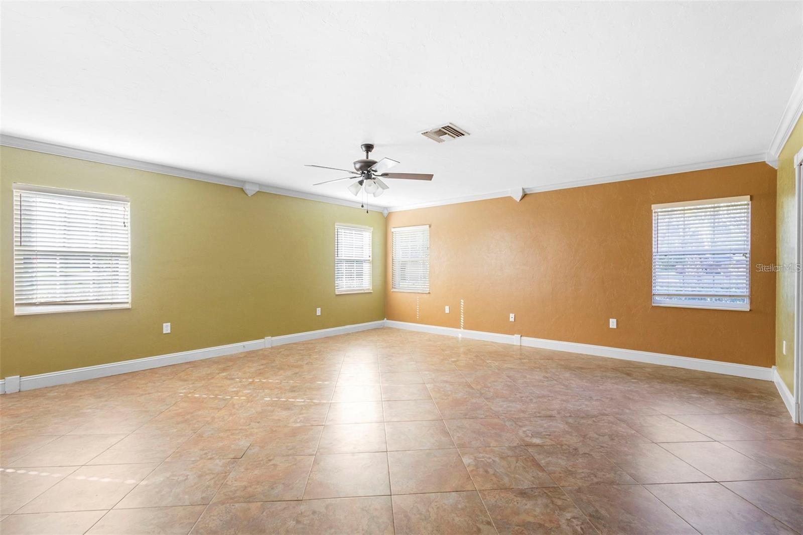 Image 22 of 40 For 611 Garfield Avenue