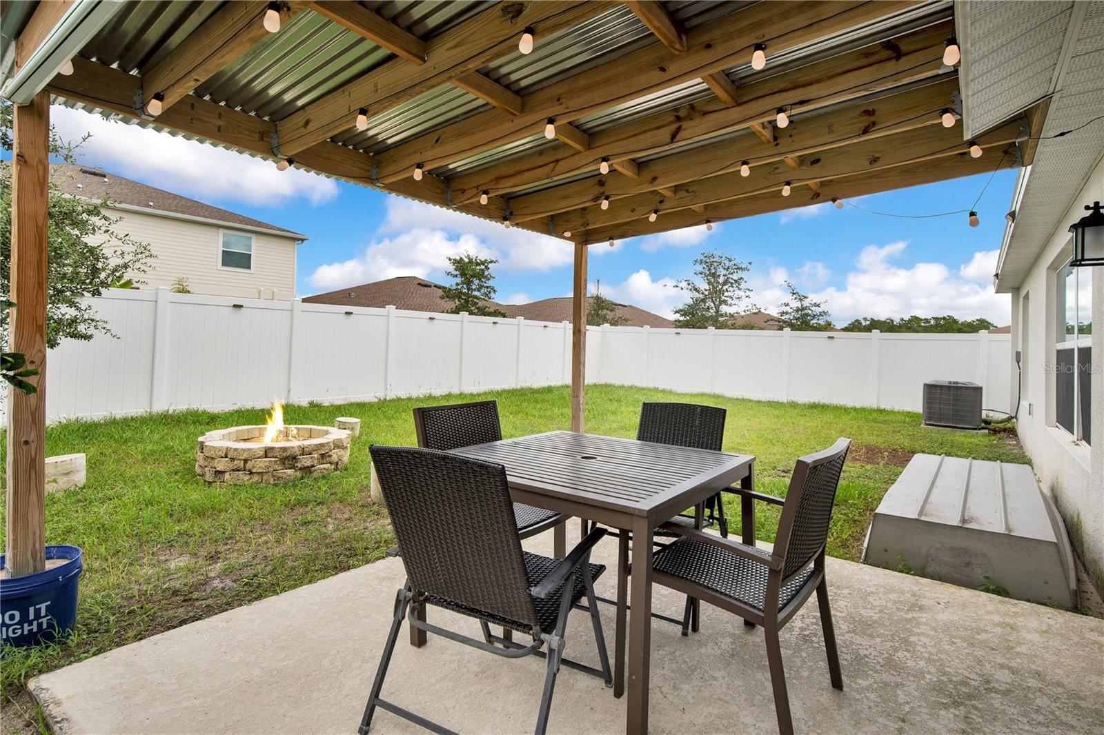 Image 18 of 26 For 2097 Freemark Street