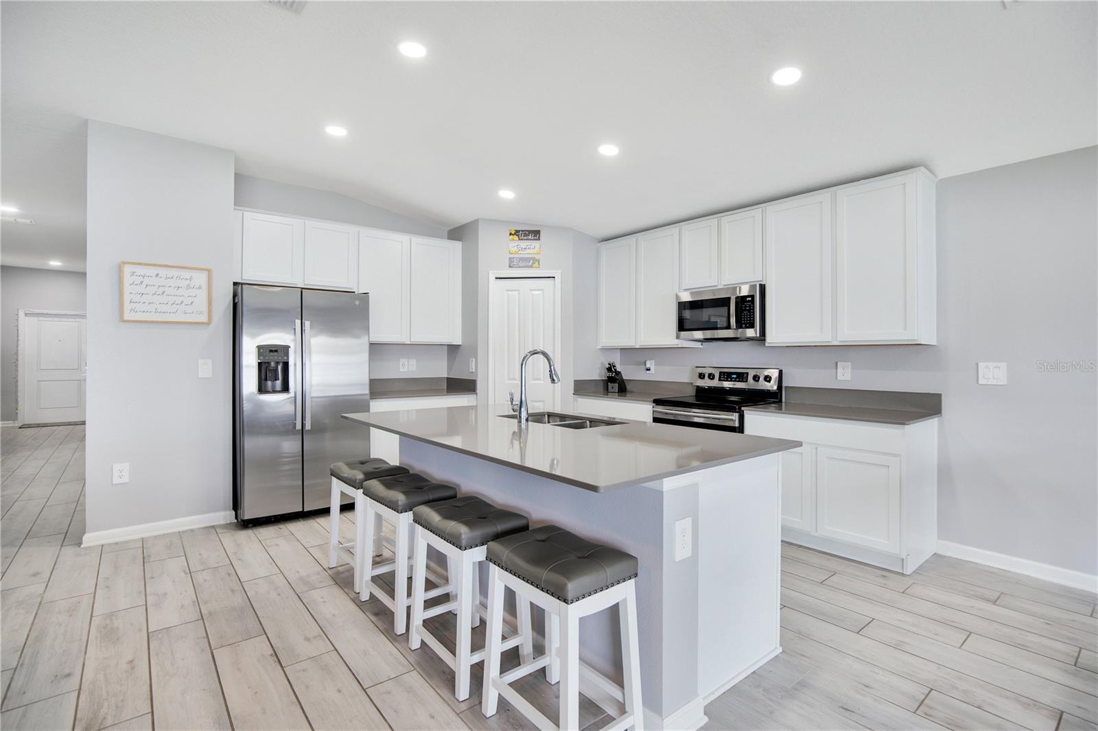 Image 7 of 26 For 2097 Freemark Street