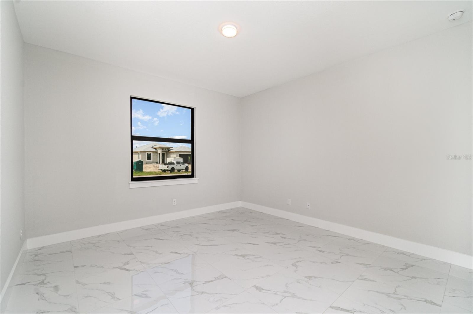 Image 28 of 36 For 3717 4th Street Sw