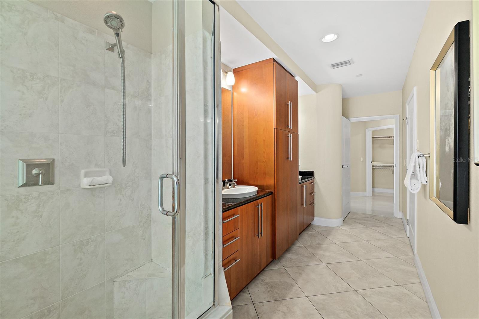 Image 38 of 61 For 3703 Atlantic Avenue 401