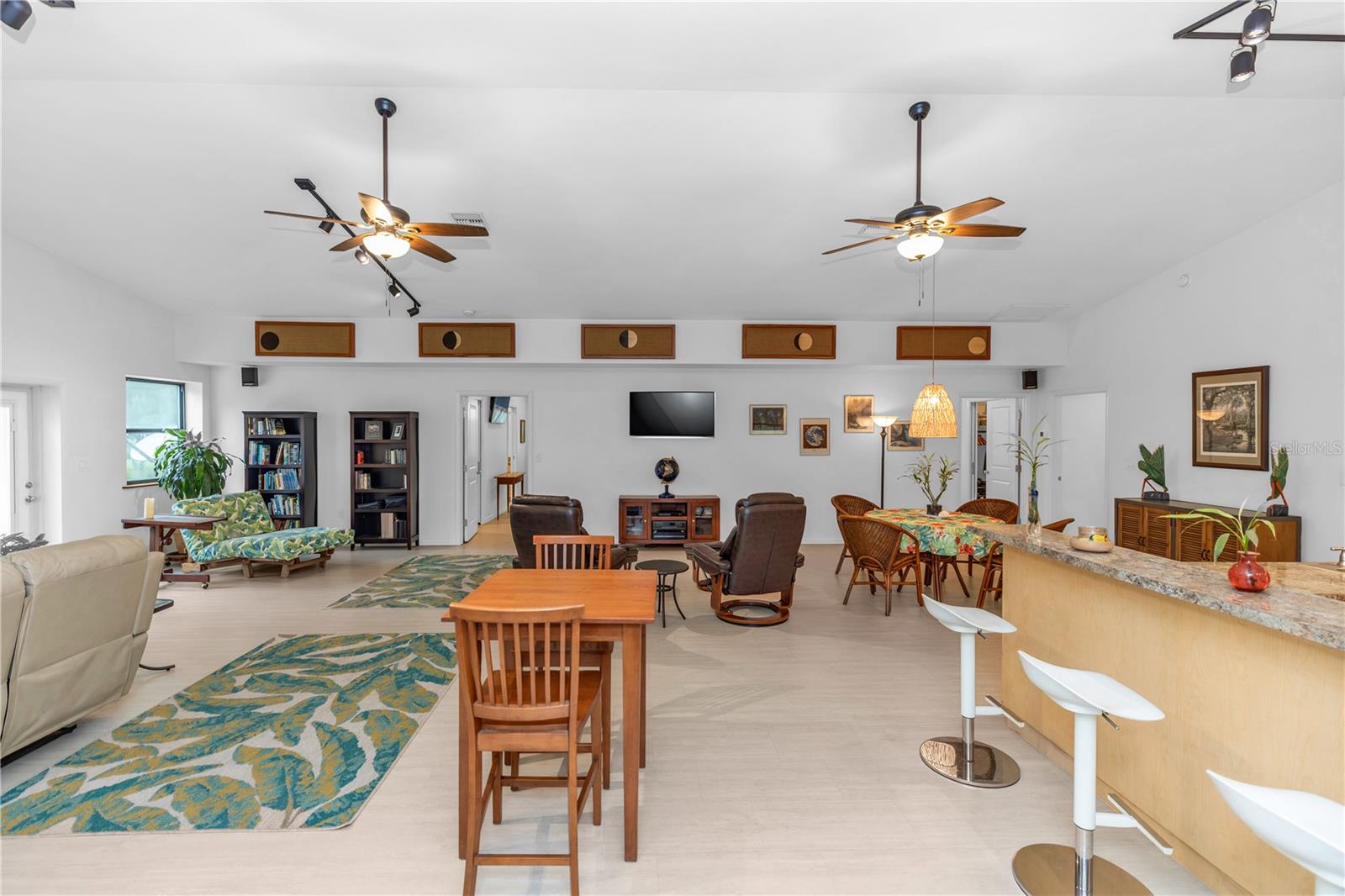 Image 36 of 95 For 6750 San Juan Terrace