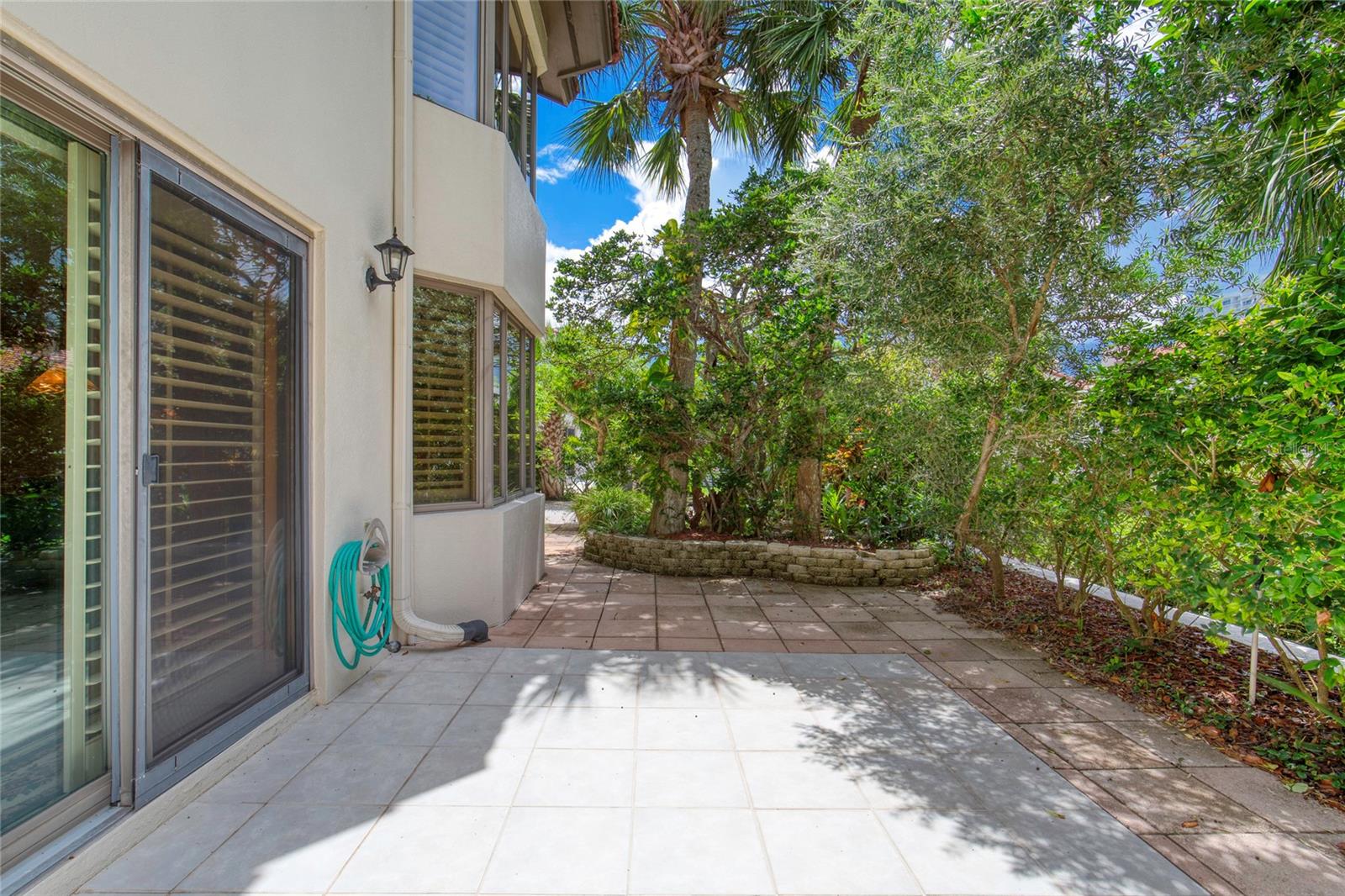 Image 20 of 51 For 2932 Sea Oats Circle