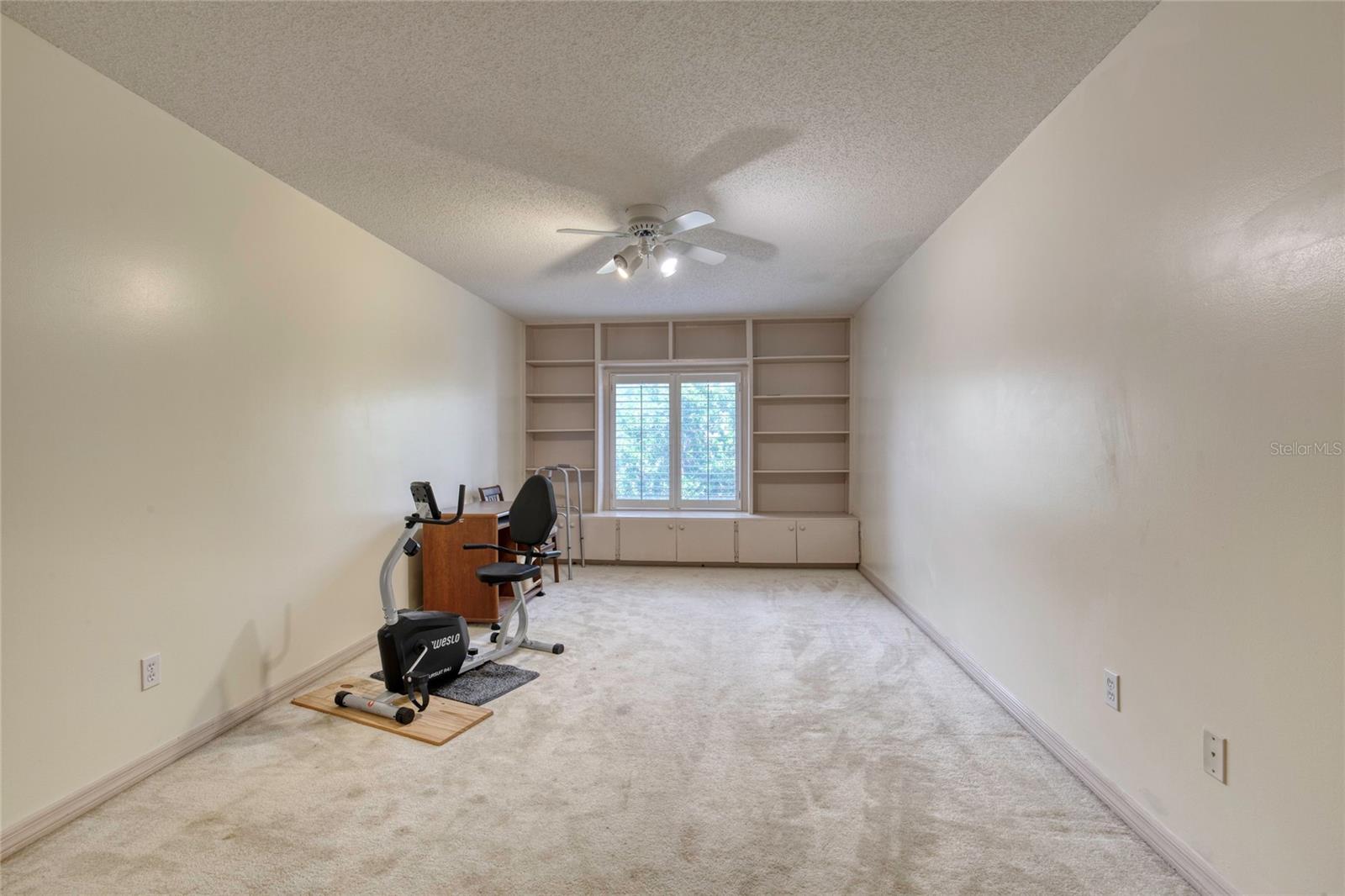 Image 32 of 51 For 2932 Sea Oats Circle