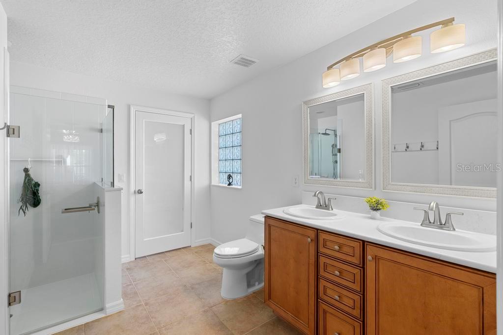 Image 41 of 71 For 1062 Golf View Estates Drive