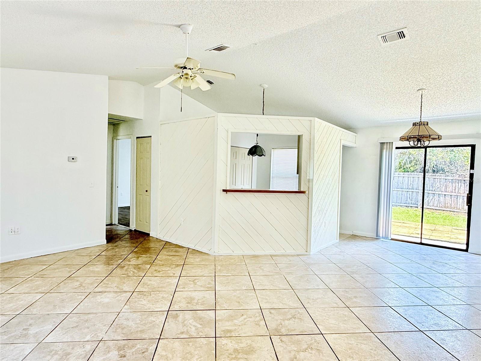 Image 2 of 30 For 1912 Maderia Avenue
