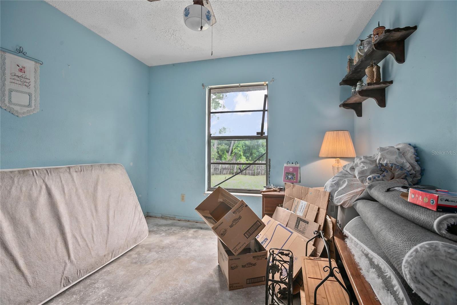 Image 13 of 19 For 3077 Branchville Drive