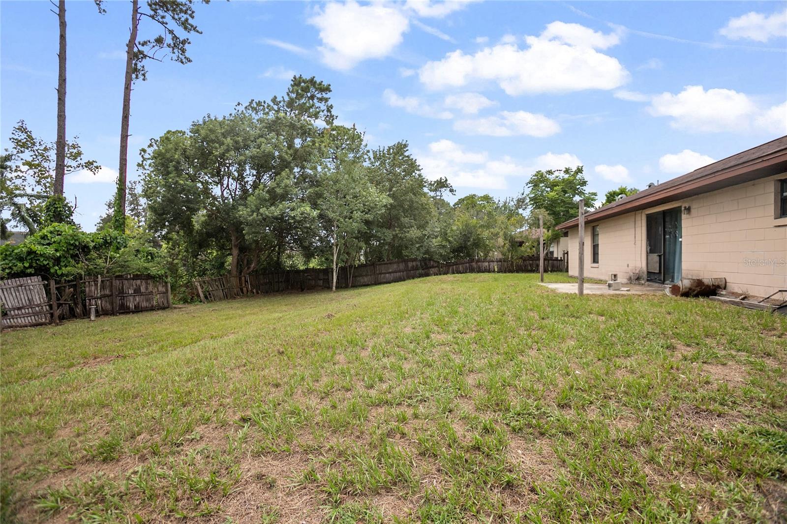 Image 17 of 19 For 3077 Branchville Drive