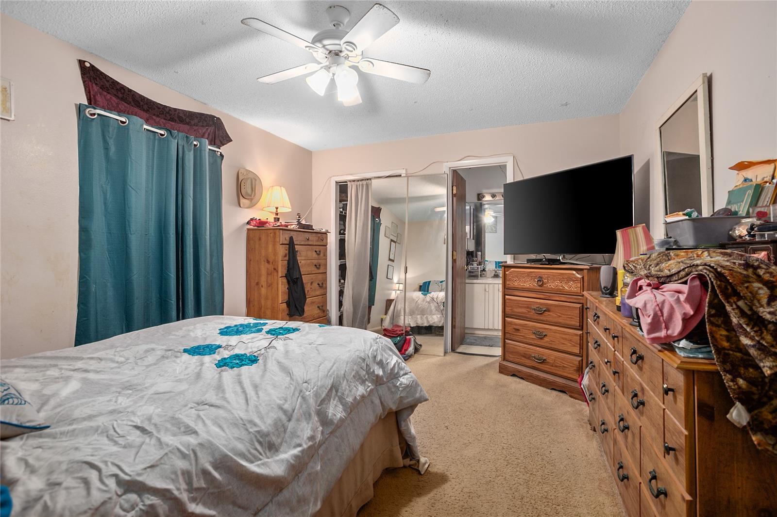Image 9 of 19 For 3077 Branchville Drive