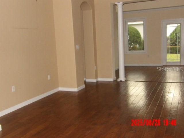 Image 3 of 34 For 1627 Victoria Gardens Drive