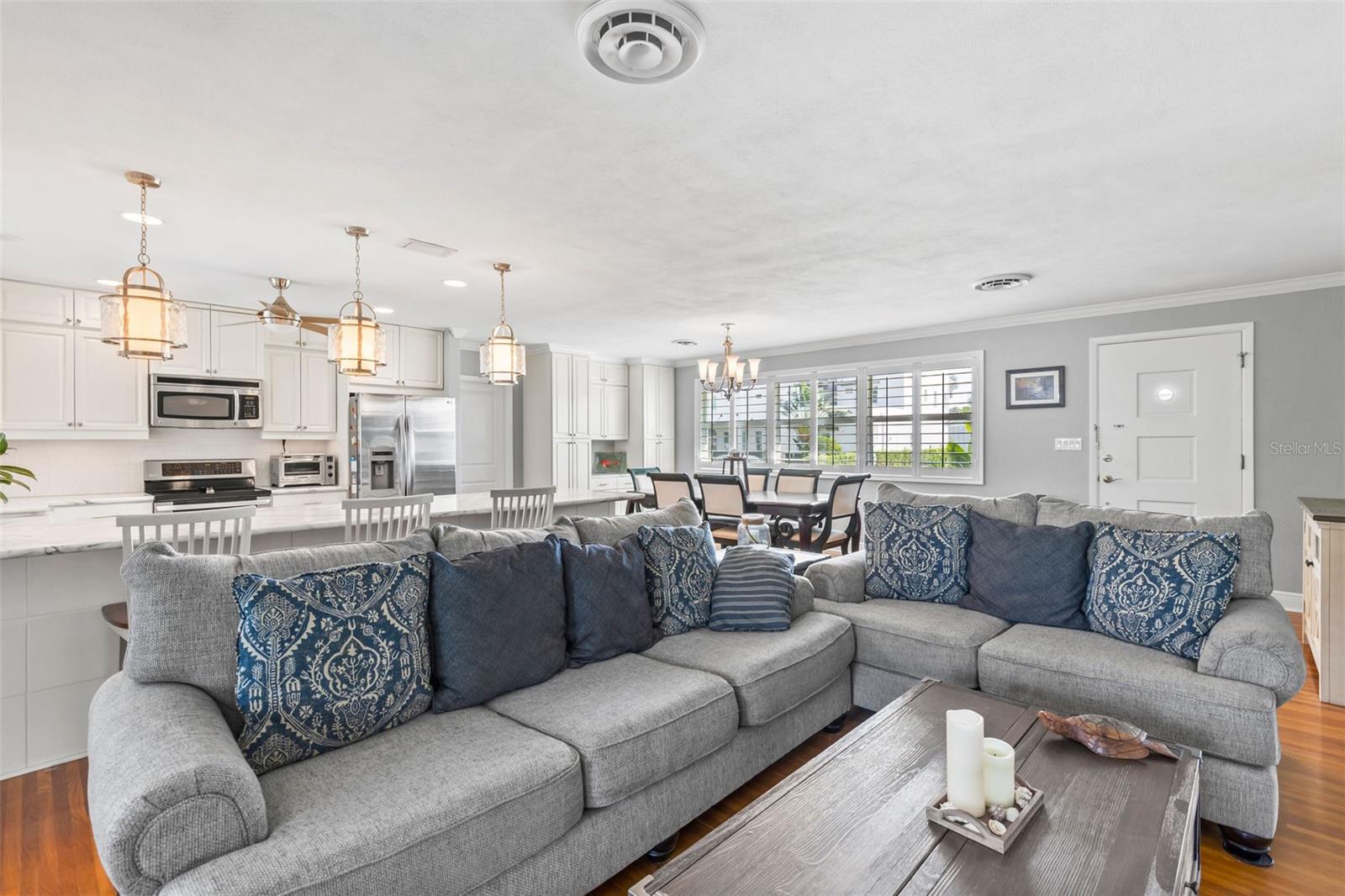 Image 12 of 61 For 432 Idlewood Drive