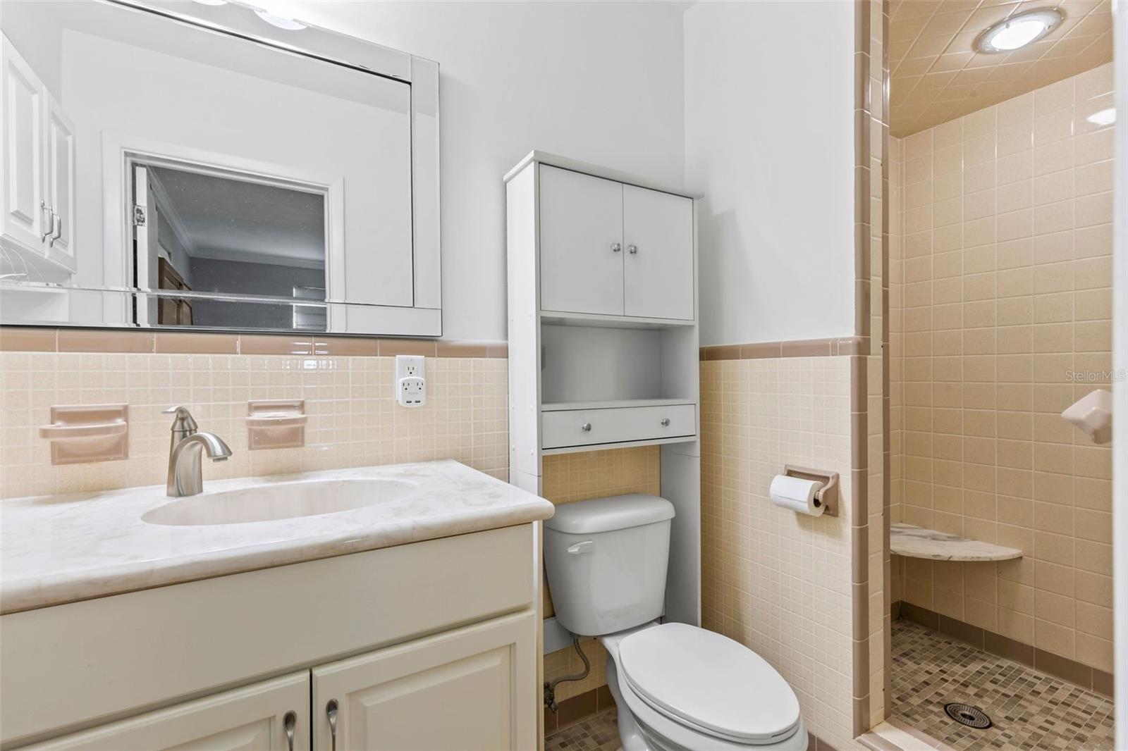 Image 21 of 61 For 432 Idlewood Drive