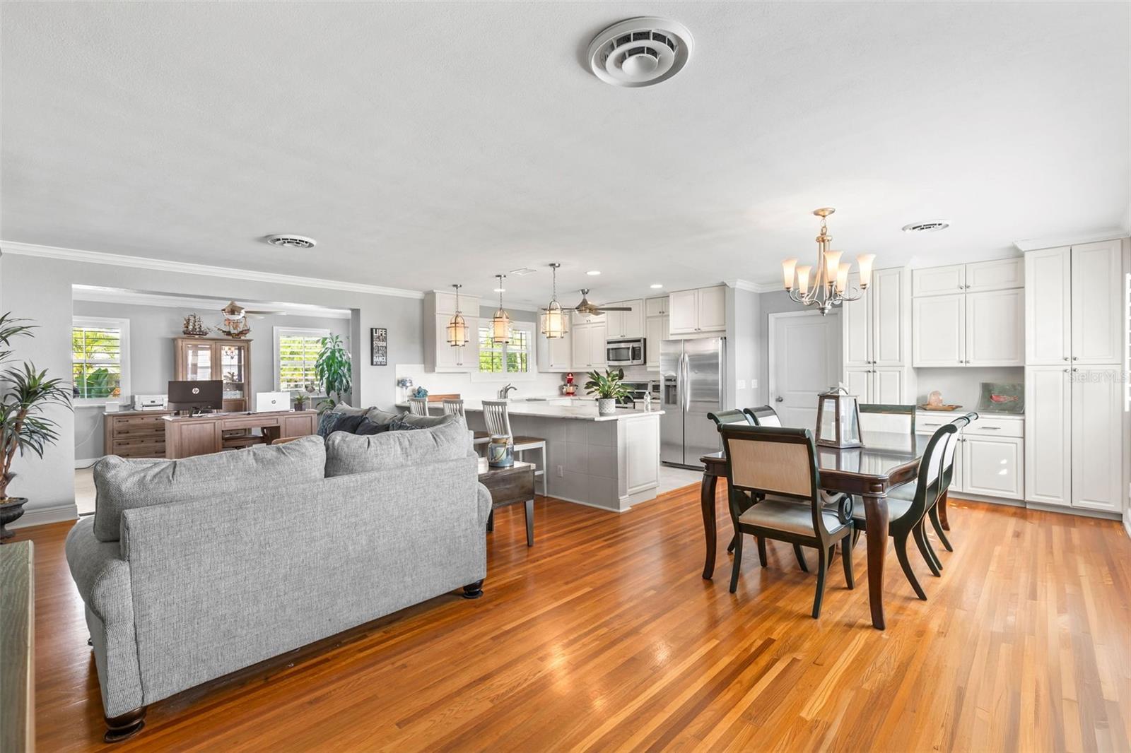 Image 7 of 61 For 432 Idlewood Drive
