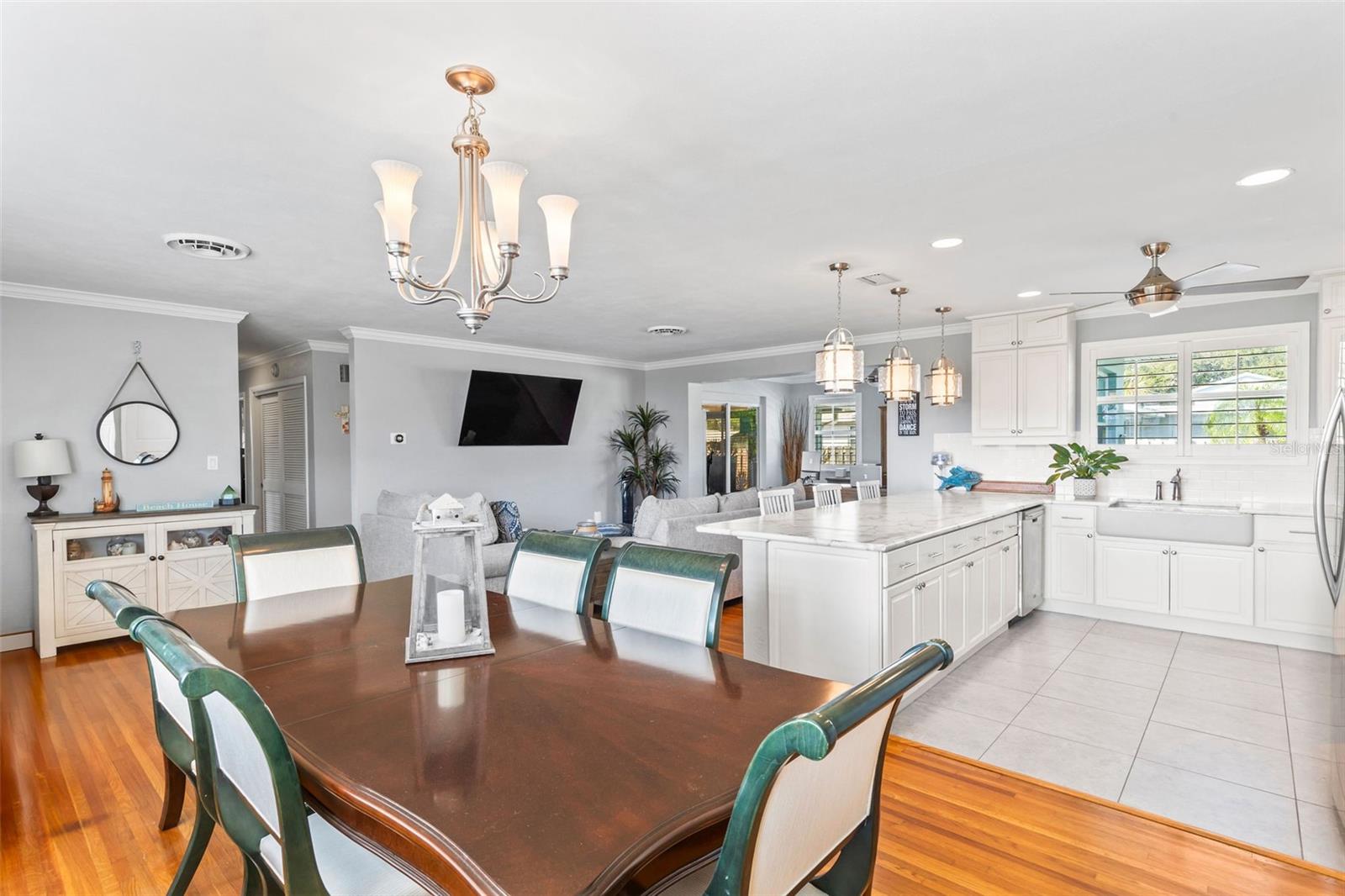 Image 9 of 61 For 432 Idlewood Drive