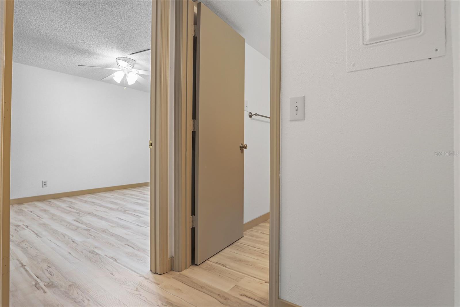 Image 13 of 31 For 400 18th Street M1