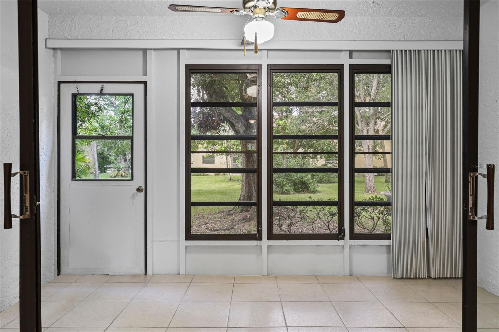 Image 17 of 31 For 400 18th Street M1