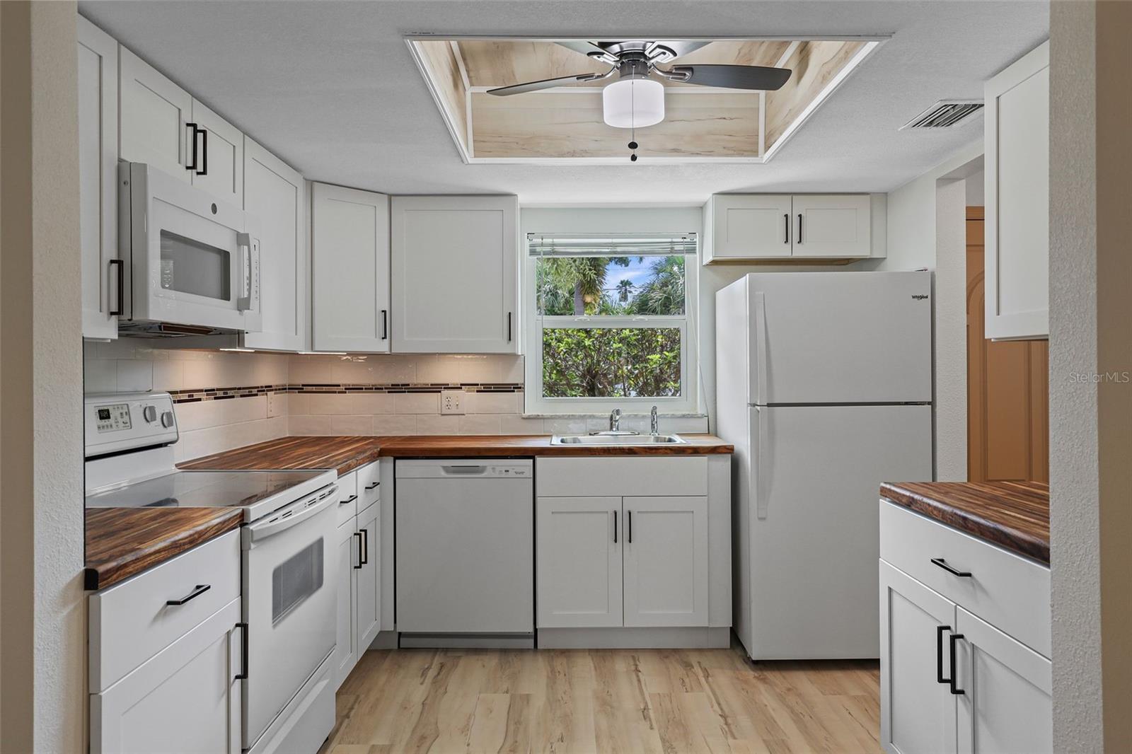 Image 3 of 31 For 400 18th Street M1