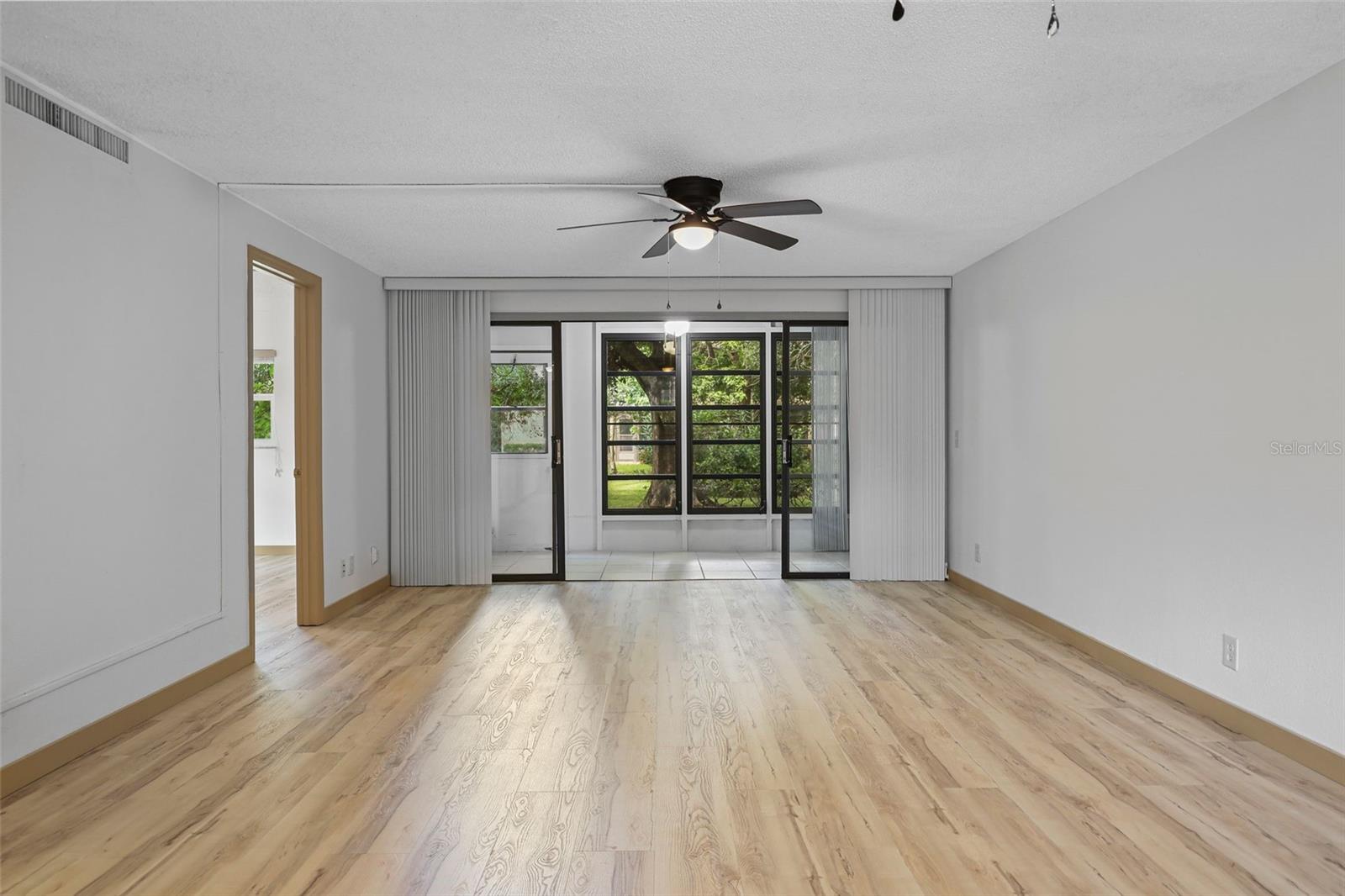 Image 8 of 31 For 400 18th Street M1