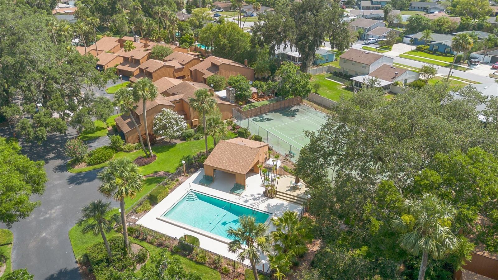Image 3 of 45 For 115 Oaks Court 115
