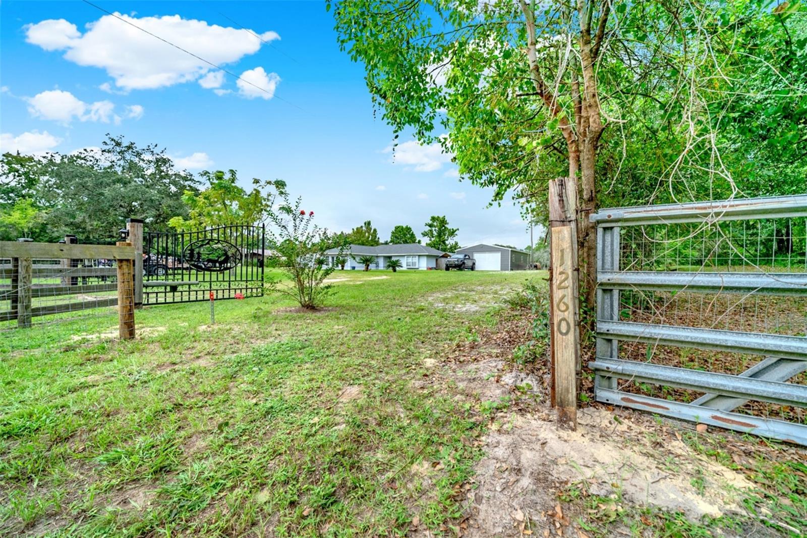 Image 17 of 52 For 1260 Equine Path