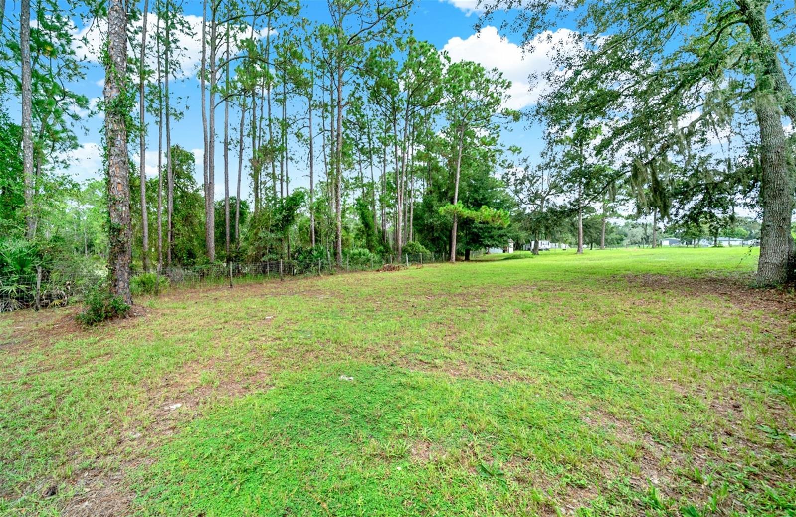 Image 28 of 52 For 1260 Equine Path