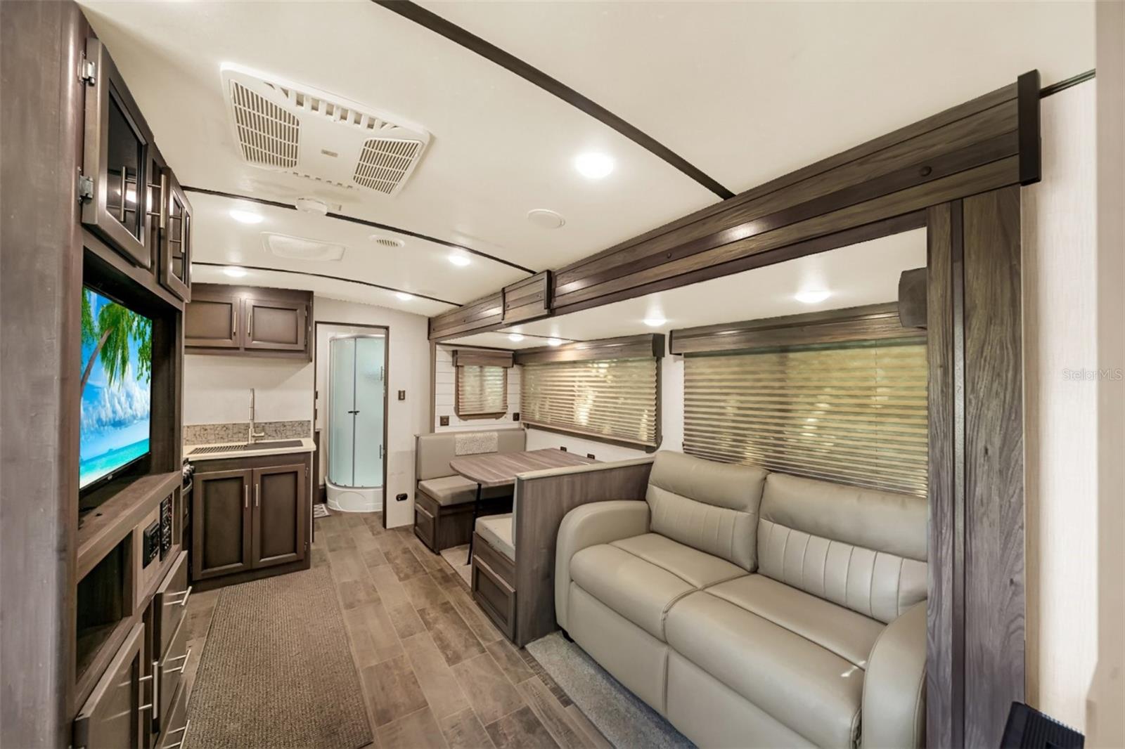 Image 46 of 52 For 1260 Equine Path