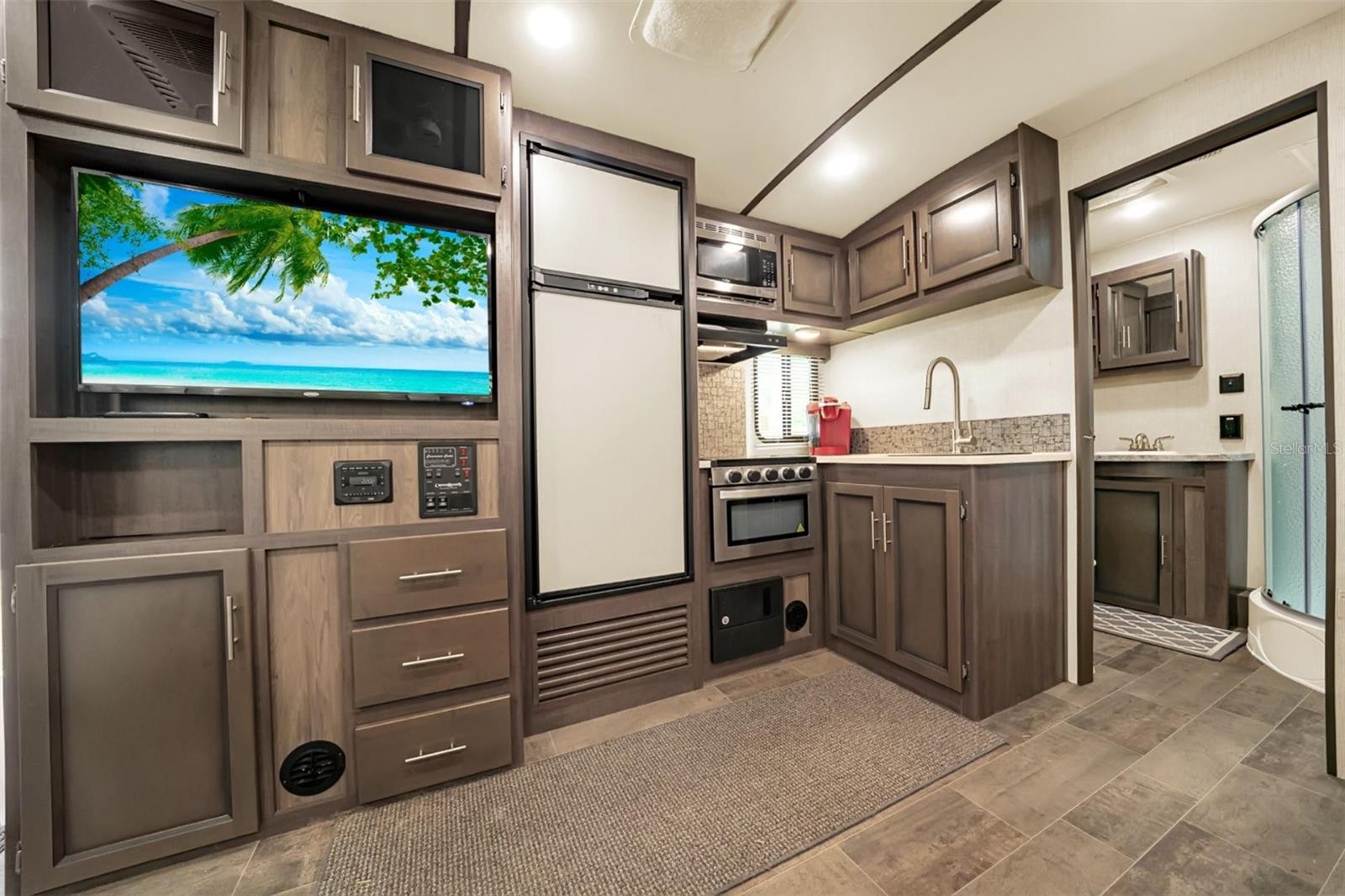 Image 47 of 52 For 1260 Equine Path