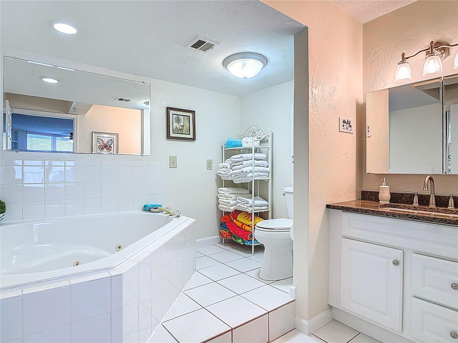 Image 6 of 38 For 313 Atlantic Avenue 202-204