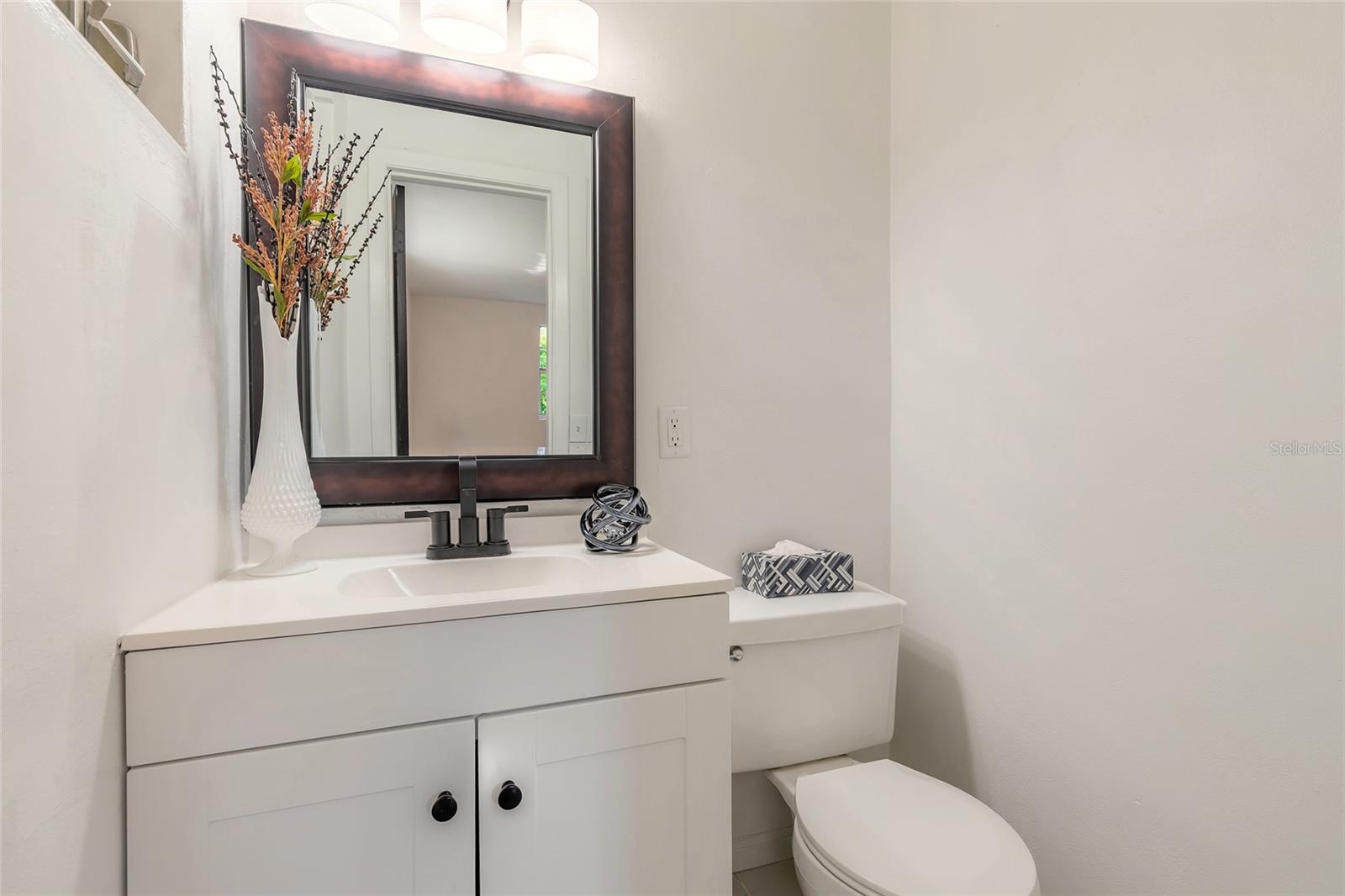 Image 12 of 63 For 840 6th Street