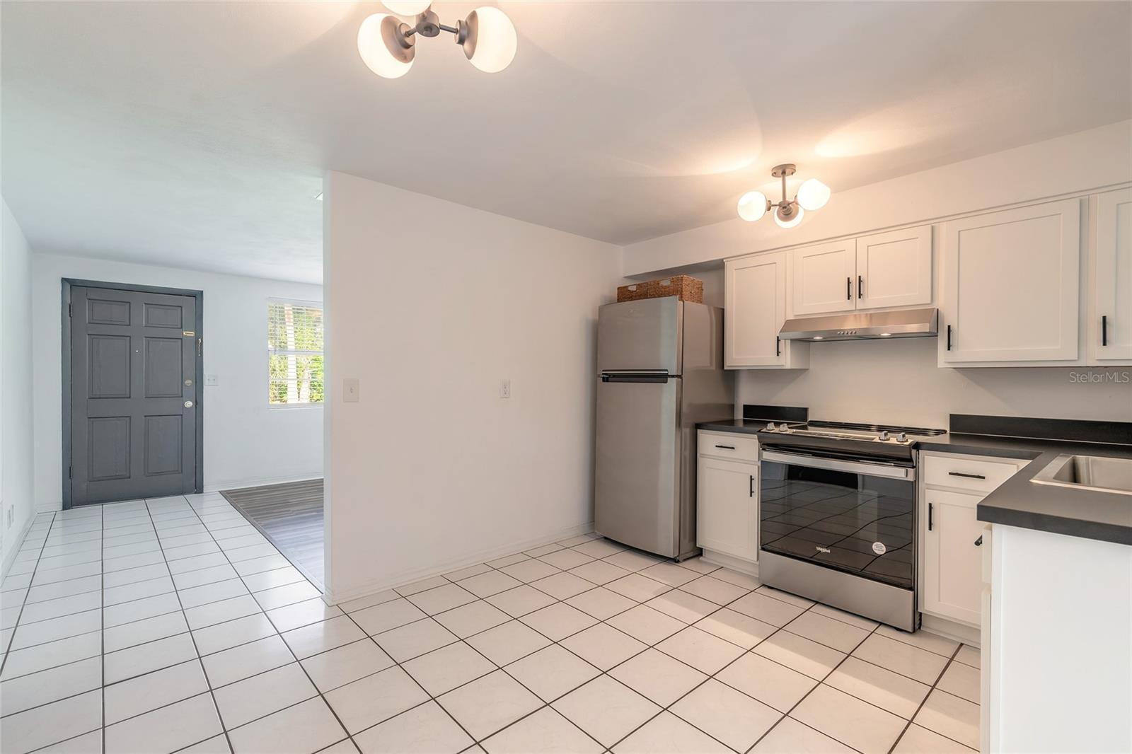 Image 19 of 63 For 840 6th Street