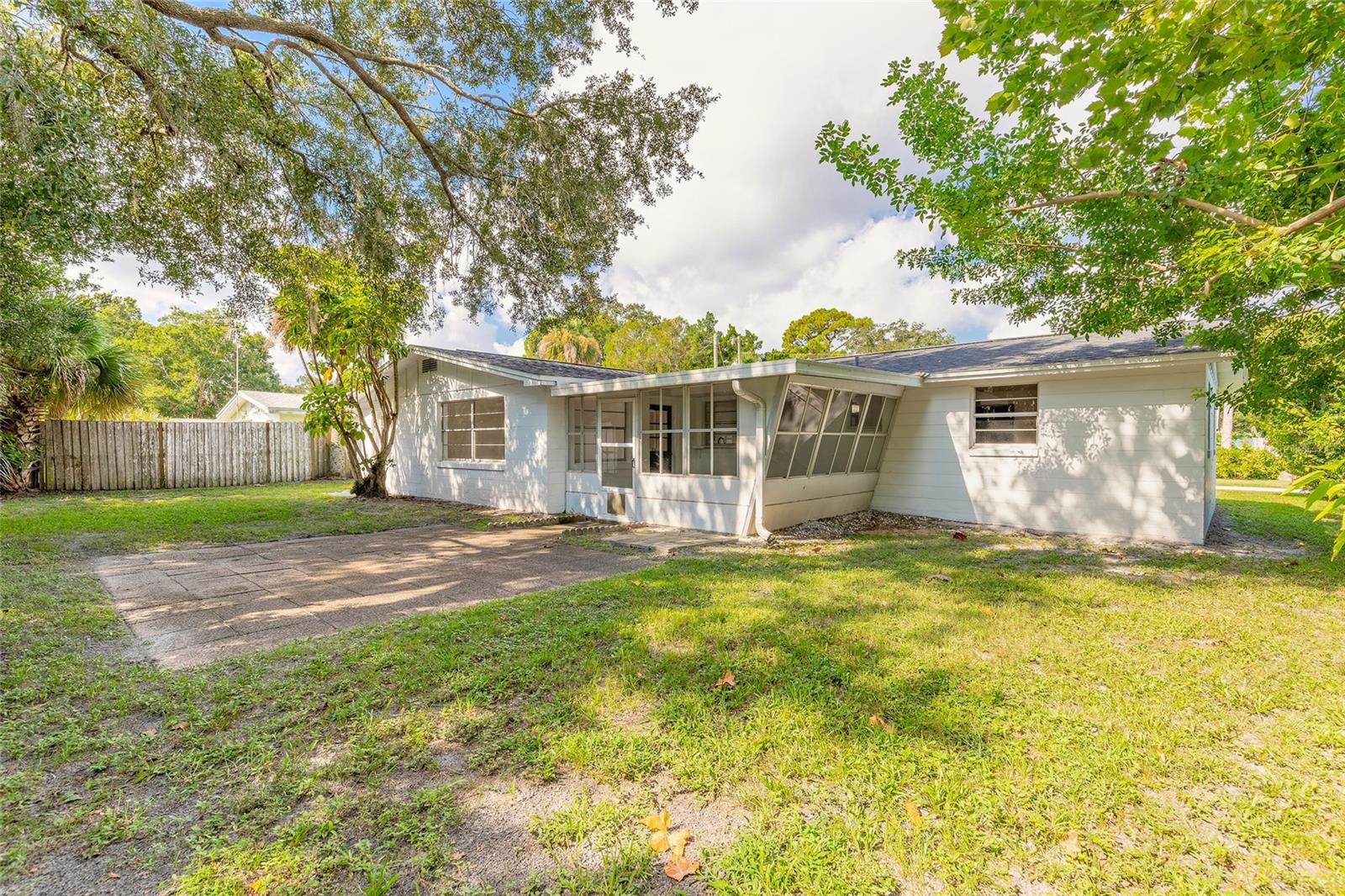 Image 35 of 63 For 840 6th Street