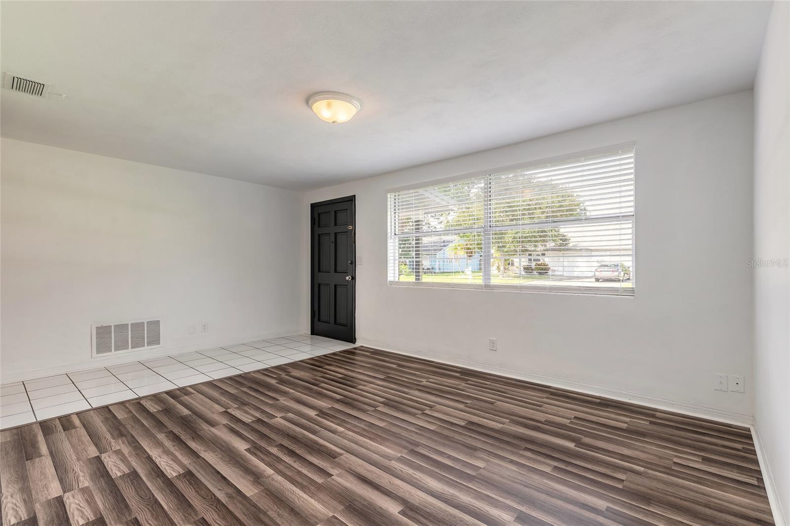 Image 7 of 63 For 840 6th Street