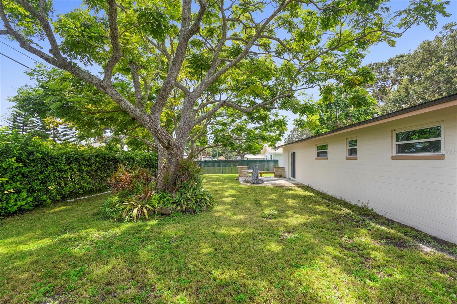 Image 26 of 28 For 1305 Sunland Road