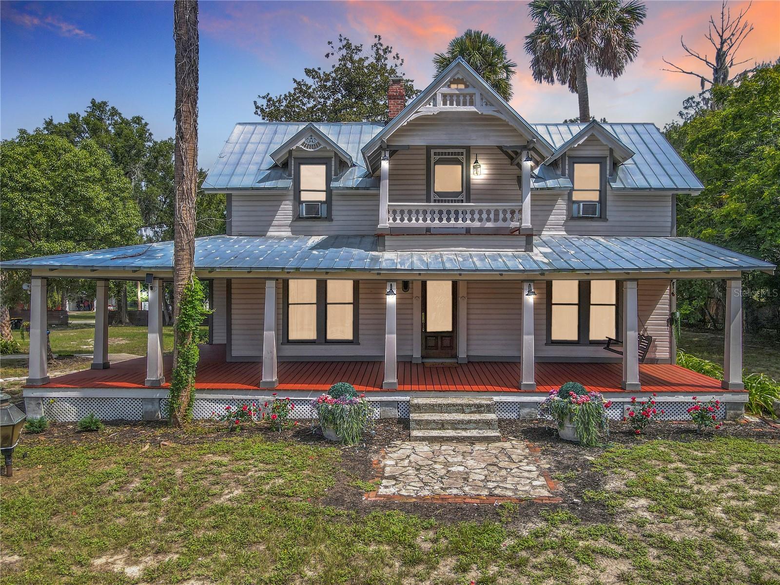 Image 3 of 77 For 525 Blue Springs Avenue