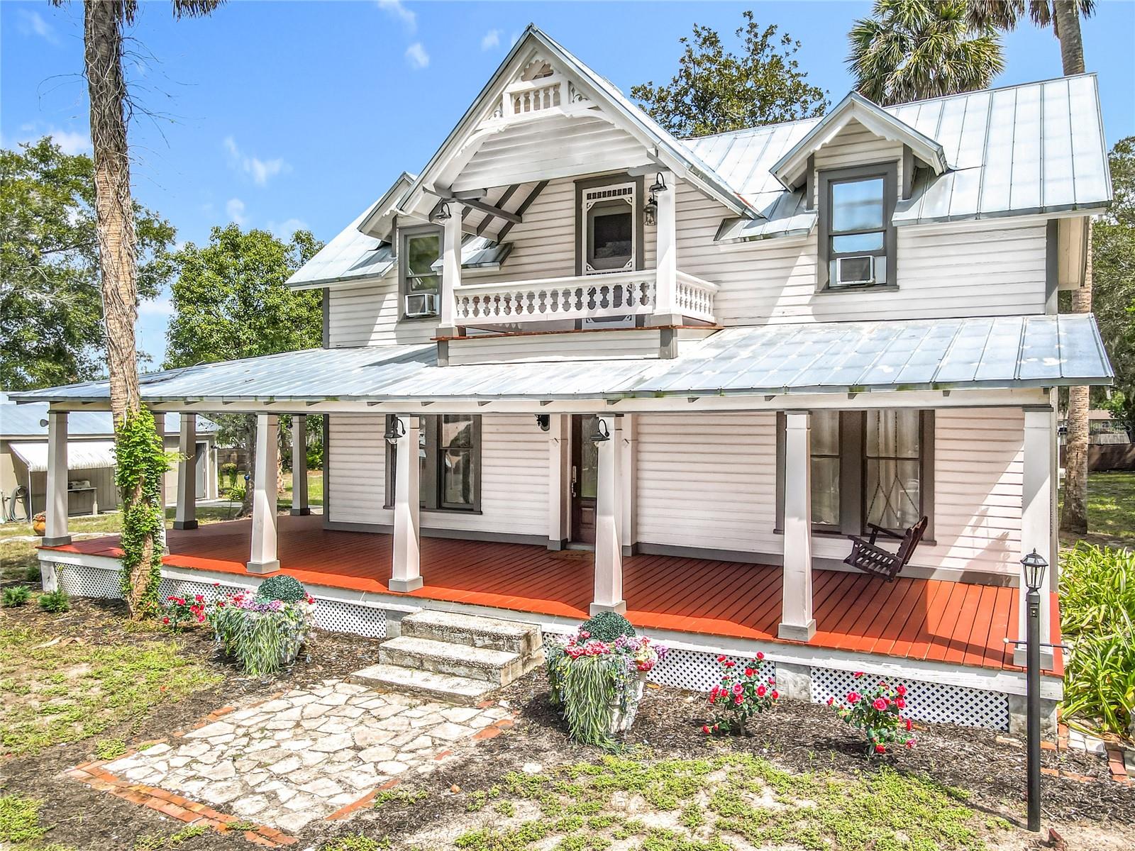 Image 4 of 77 For 525 Blue Springs Avenue
